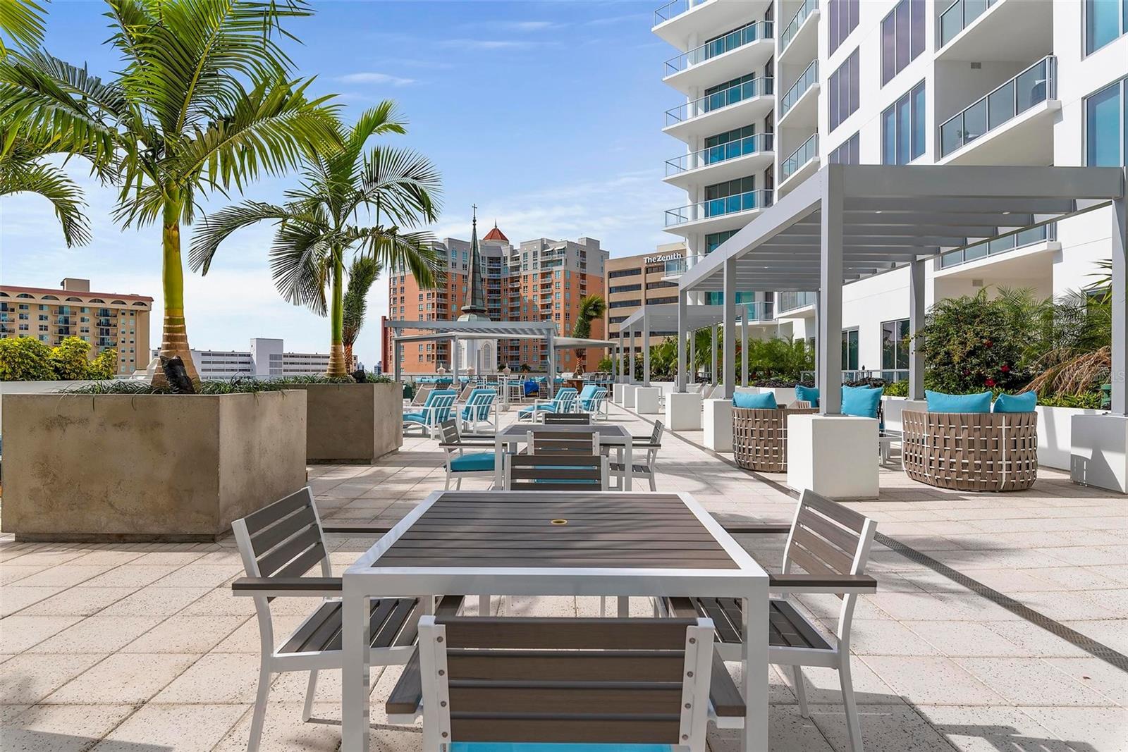 Image 39 of 58 For 111 Pineapple Avenue 719