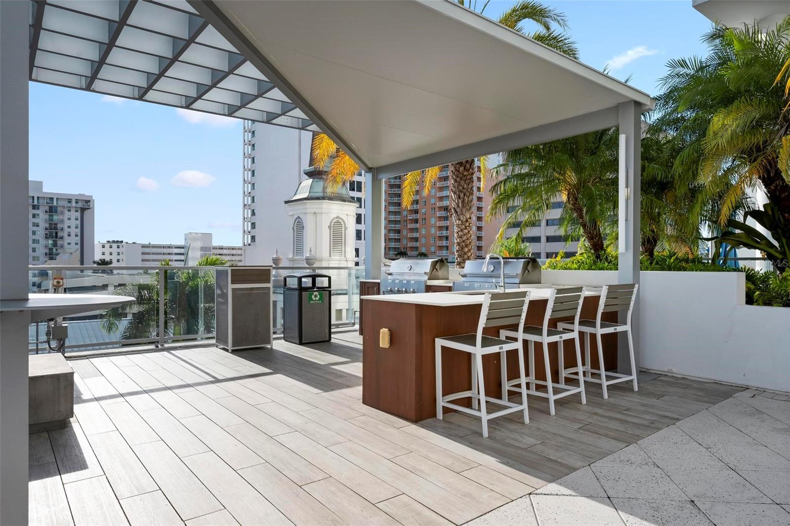 Image 40 of 58 For 111 Pineapple Avenue 719