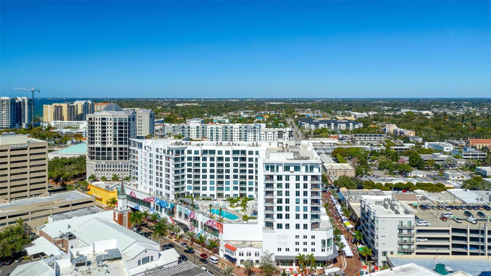 Image 46 of 58 For 111 Pineapple Avenue 719