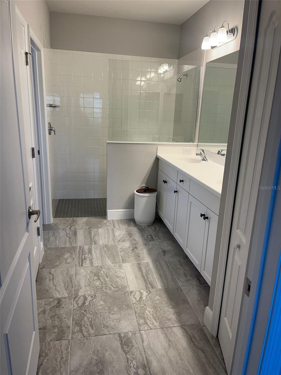 Image 3 of 5 For 9900 Crystal Isle Circle