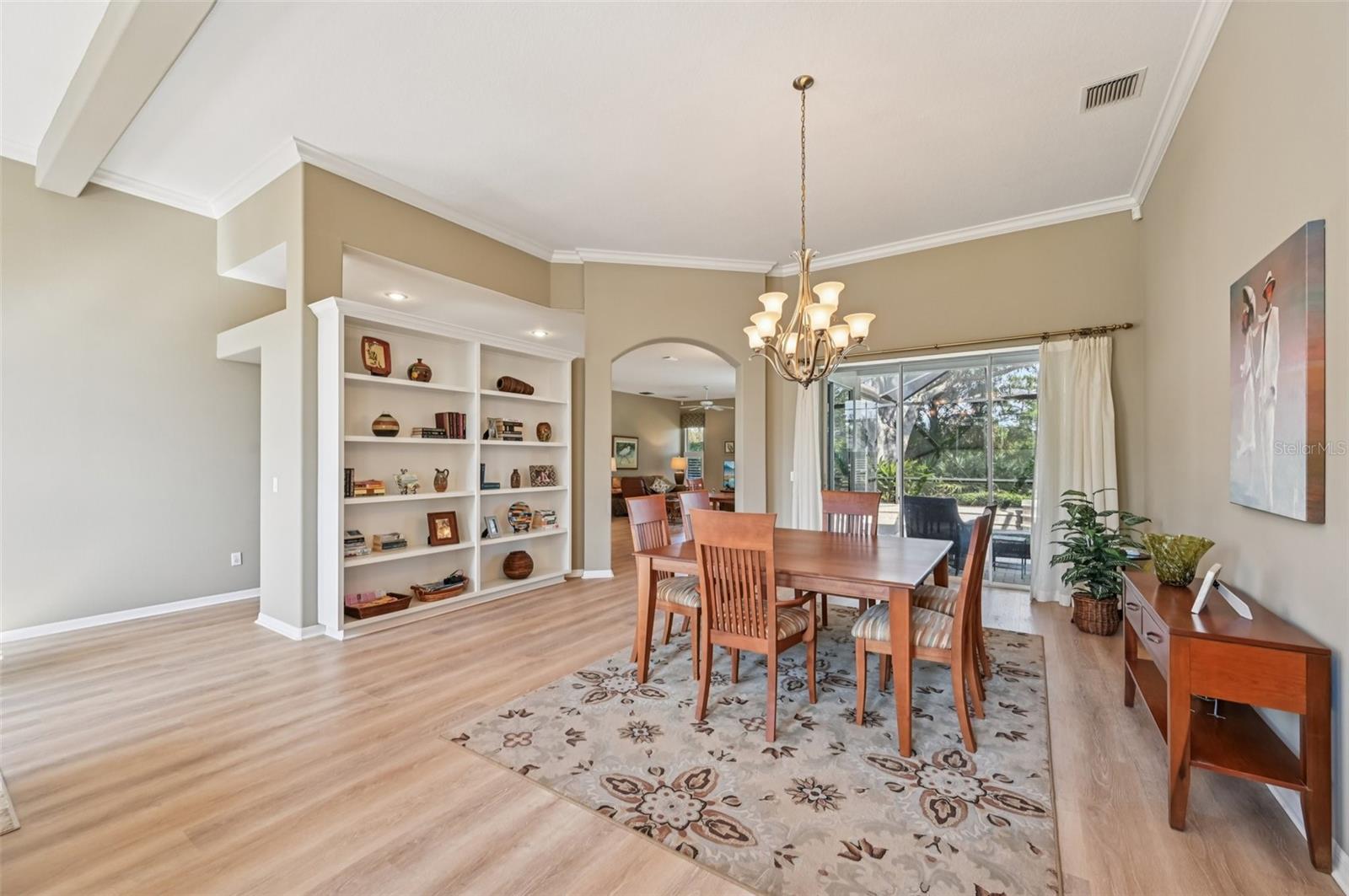 Image 8 of 66 For 514 Summerfield Way