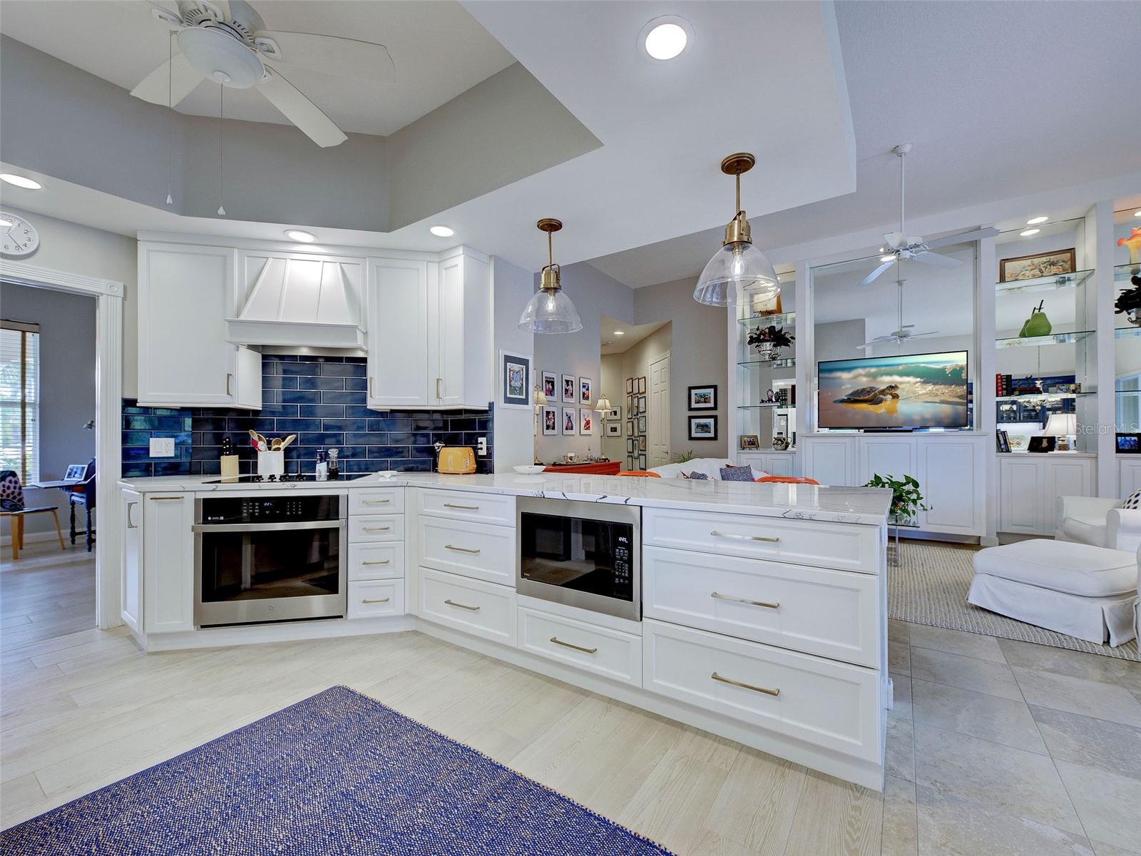 Image 14 of 74 For 13430 Bastiano Street