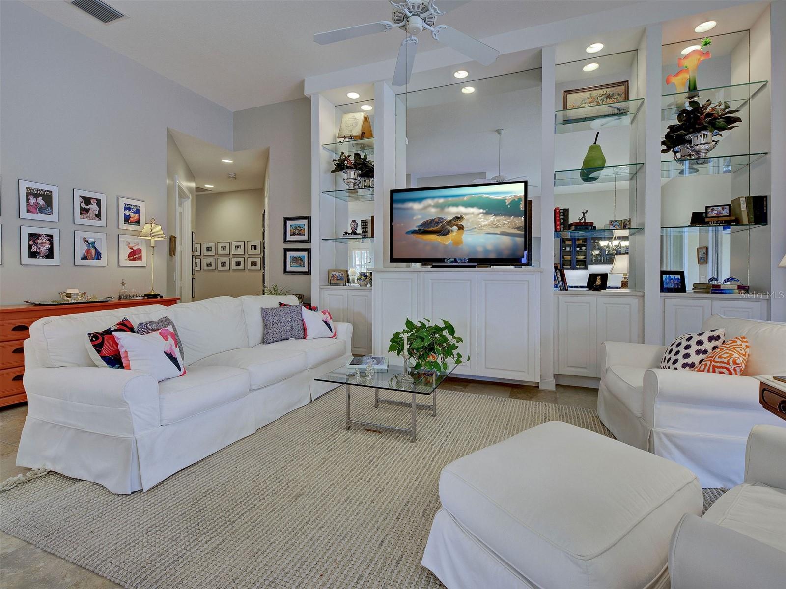 Image 20 of 74 For 13430 Bastiano Street