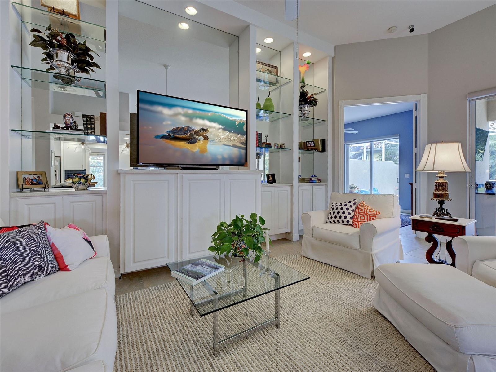 Image 21 of 74 For 13430 Bastiano Street