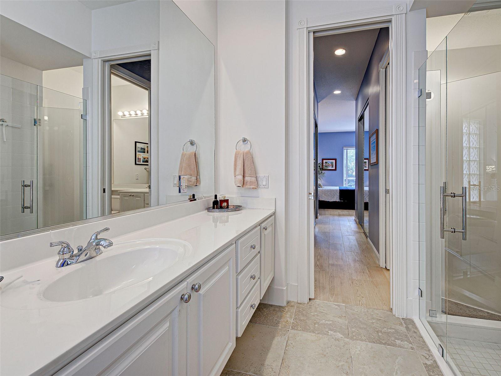 Image 28 of 74 For 13430 Bastiano Street