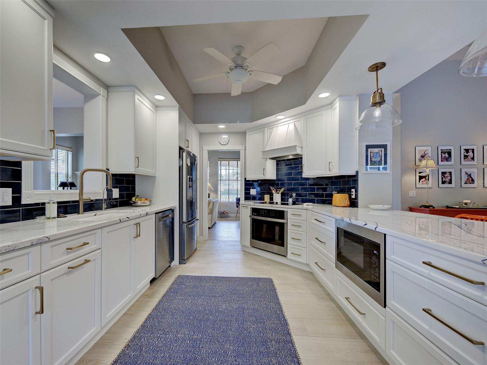 Image 9 of 74 For 13430 Bastiano Street