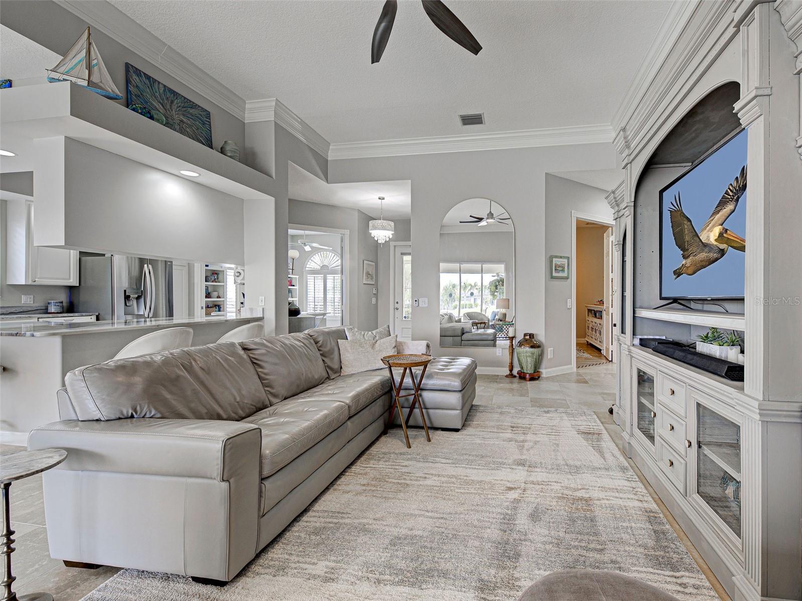 Image 19 of 70 For 13424 Coluccio Street