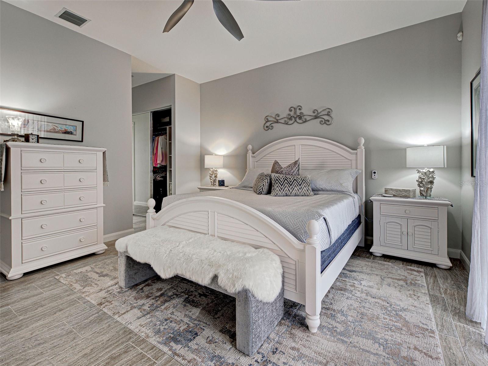 Image 22 of 70 For 13424 Coluccio Street