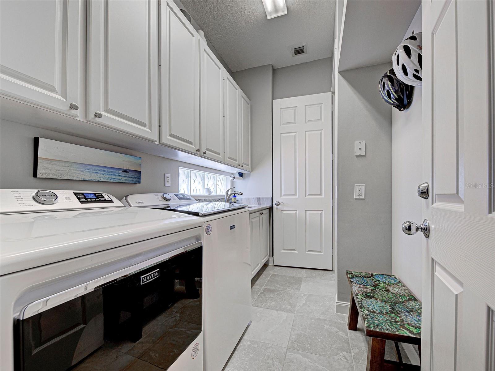 Image 31 of 70 For 13424 Coluccio Street