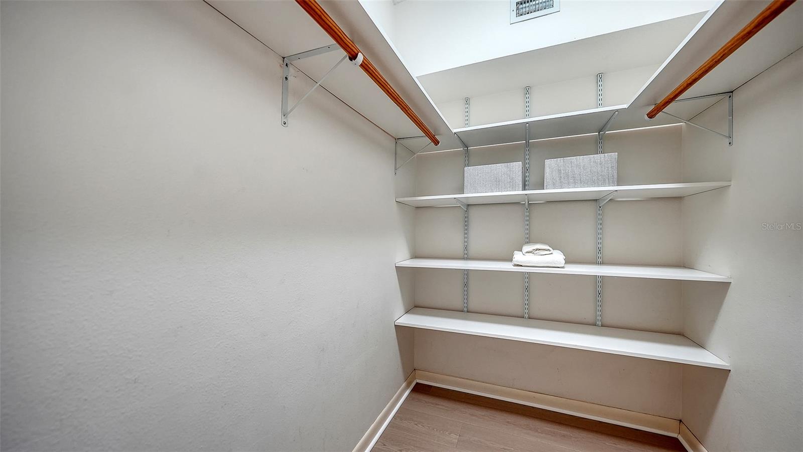 Image 13 of 38 For 1168 Westway Drive