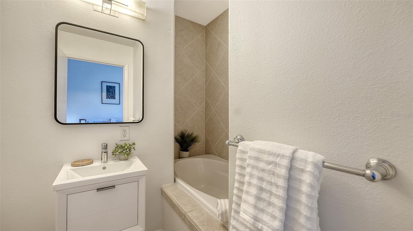 Image 16 of 38 For 1168 Westway Drive