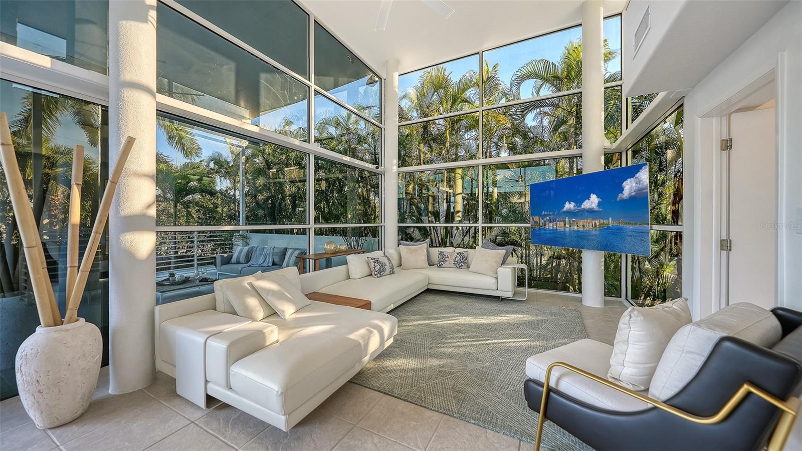 Image 7 of 38 For 1168 Westway Drive