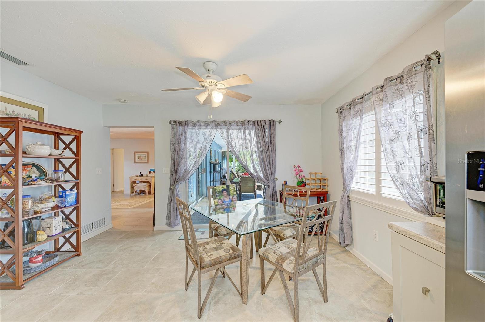 Image 18 of 43 For 3040 Tyrone Lane