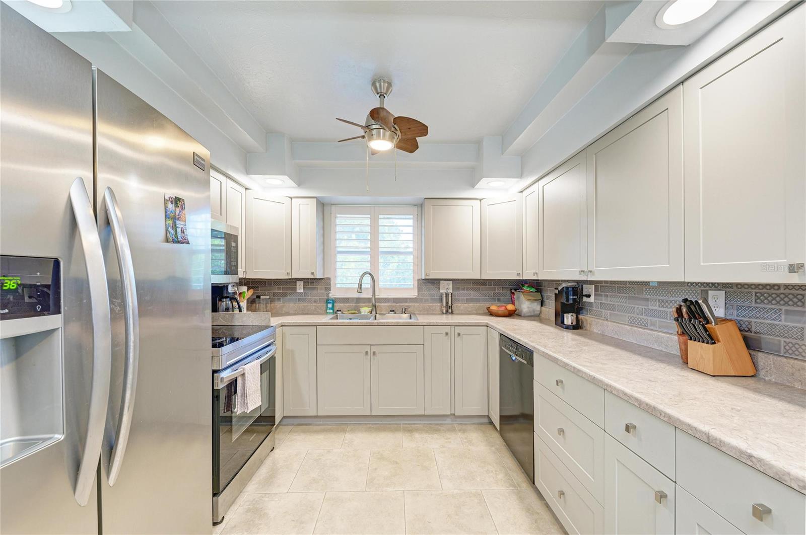 Image 19 of 43 For 3040 Tyrone Lane