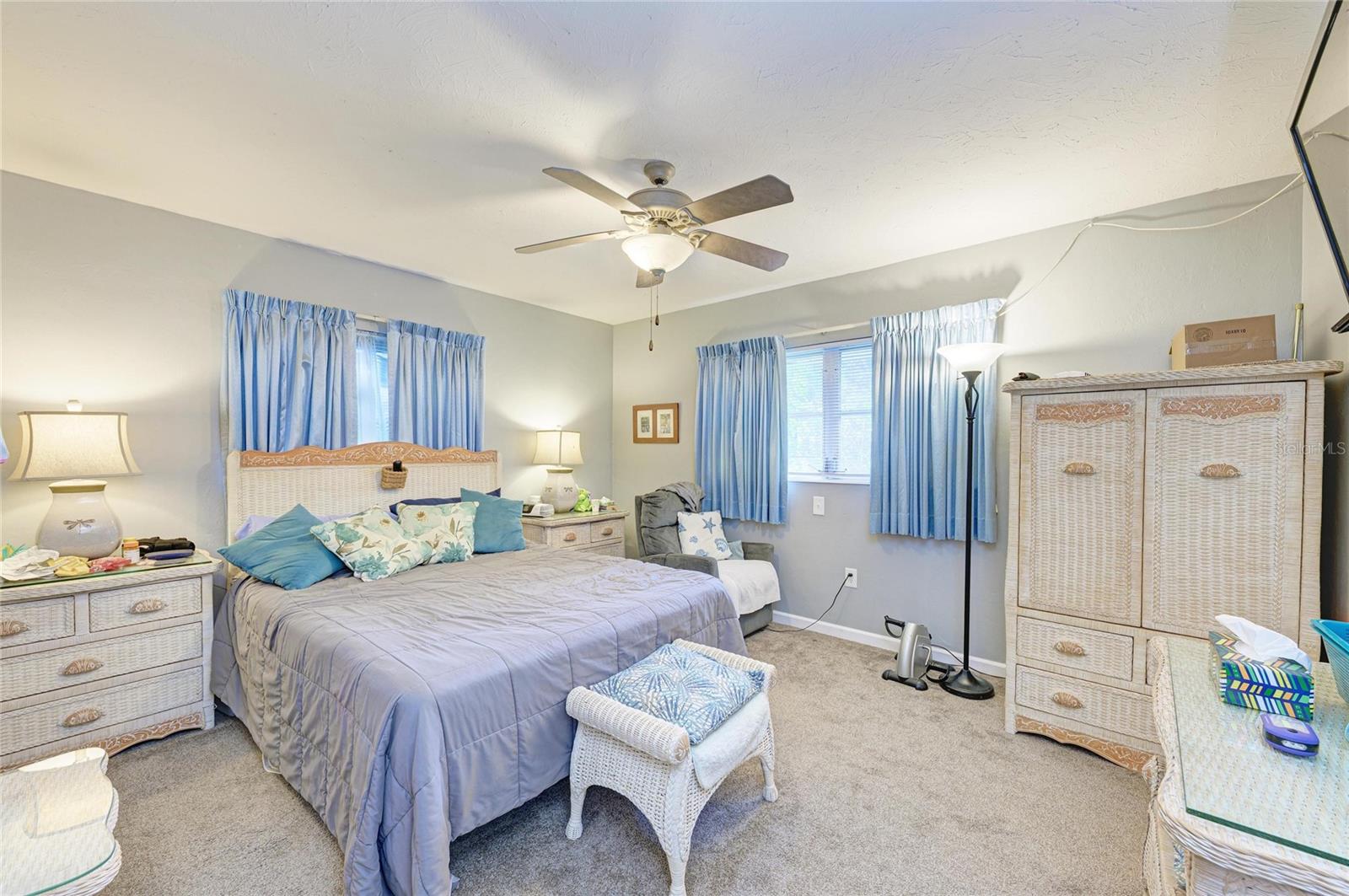 Image 22 of 43 For 3040 Tyrone Lane