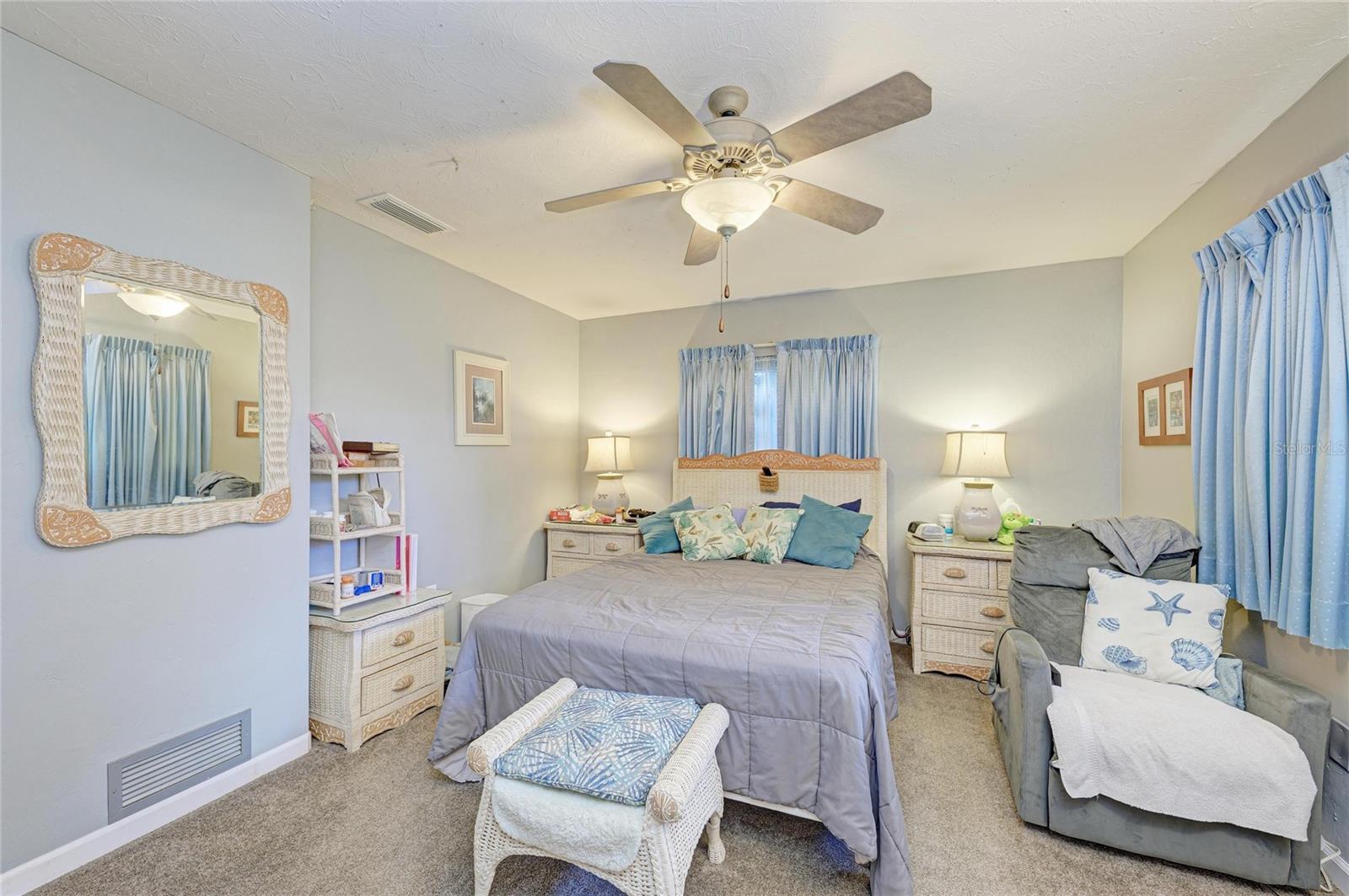 Image 23 of 43 For 3040 Tyrone Lane