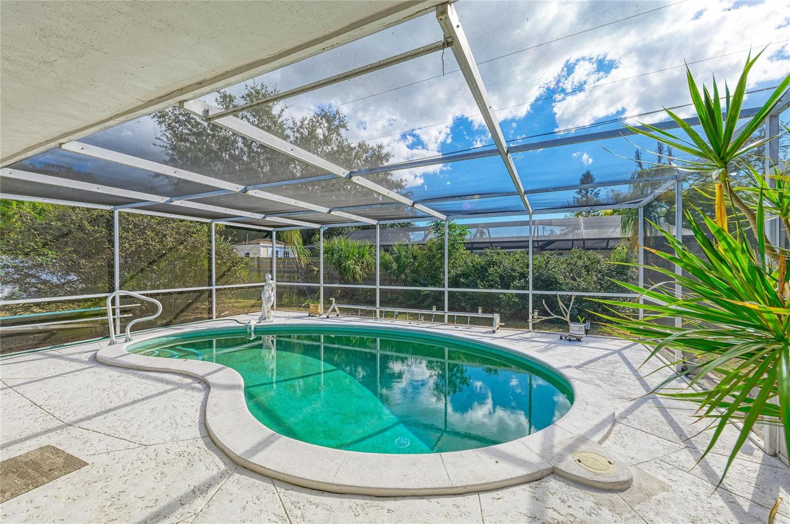 Image 36 of 43 For 3040 Tyrone Lane