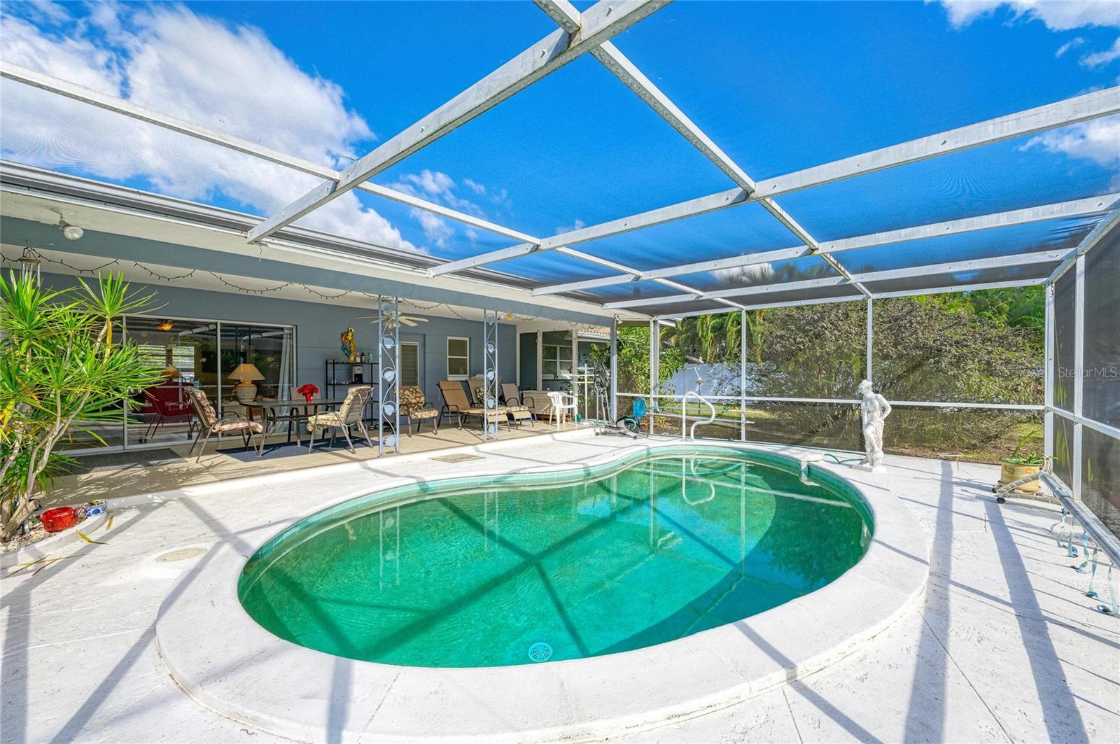 Image 37 of 43 For 3040 Tyrone Lane