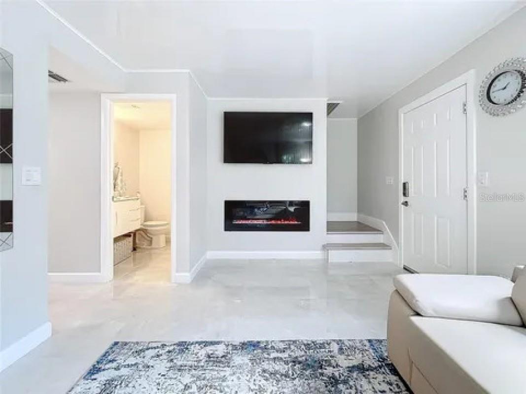 Image 10 of 13 For 1845 Bough Avenue B