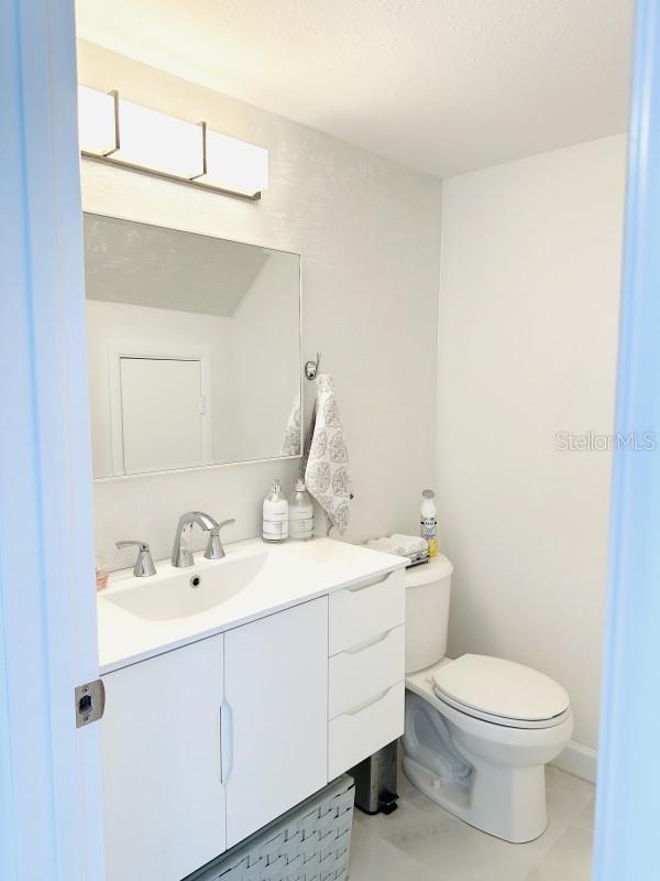 Image 4 of 13 For 1845 Bough Avenue B