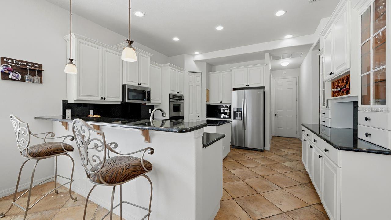 Image 22 of 88 For 6627 38th Lane E