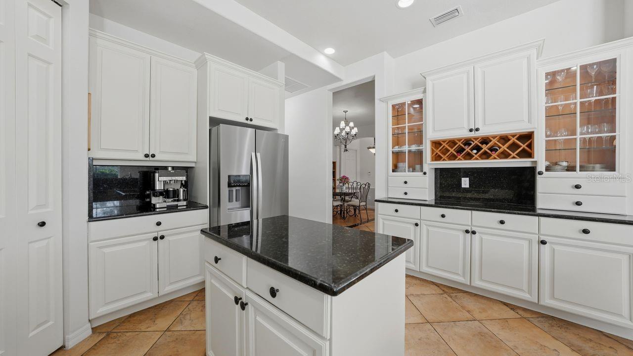 Image 28 of 88 For 6627 38th Lane E