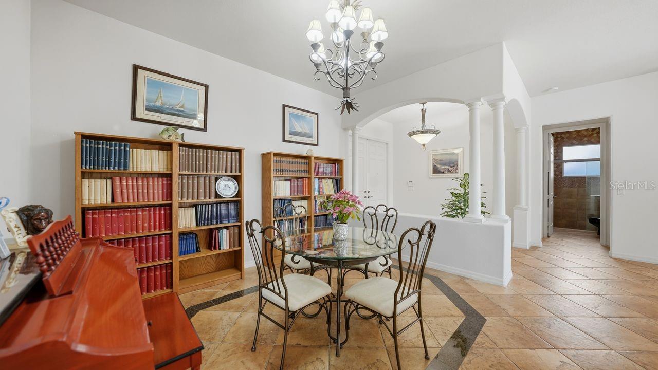 Image 32 of 88 For 6627 38th Lane E