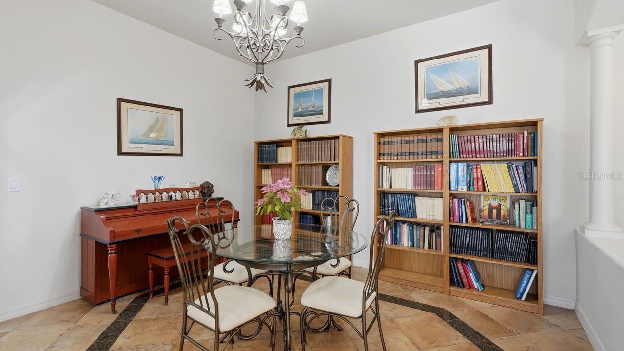 Image 33 of 88 For 6627 38th Lane E