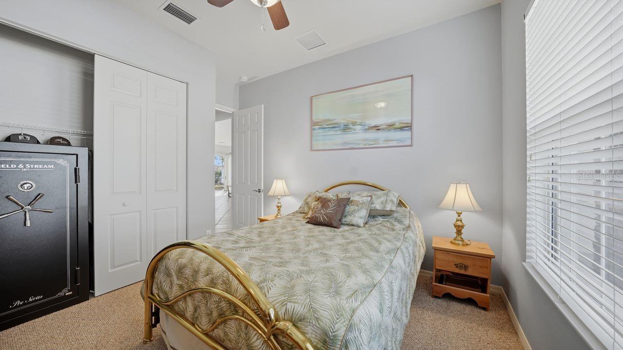 Image 38 of 88 For 6627 38th Lane E