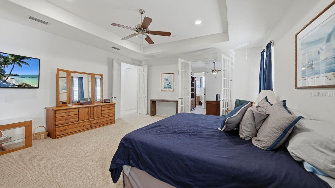 Image 44 of 88 For 6627 38th Lane E