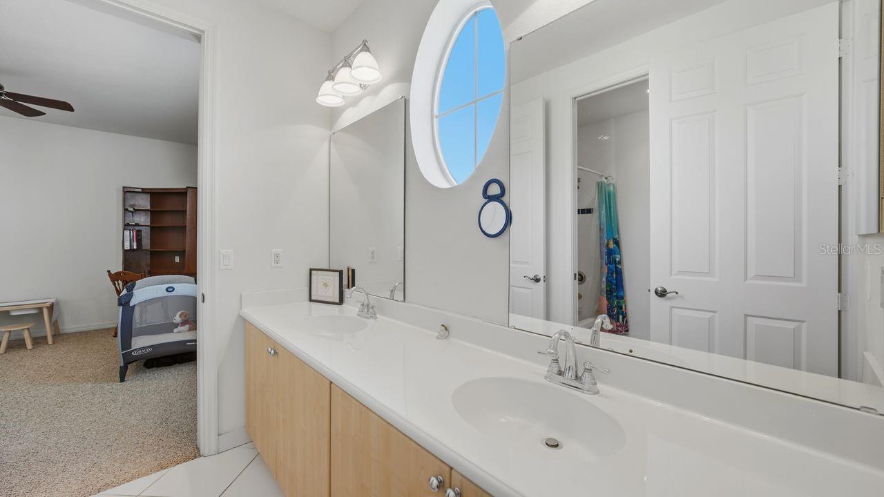 Image 61 of 88 For 6627 38th Lane E