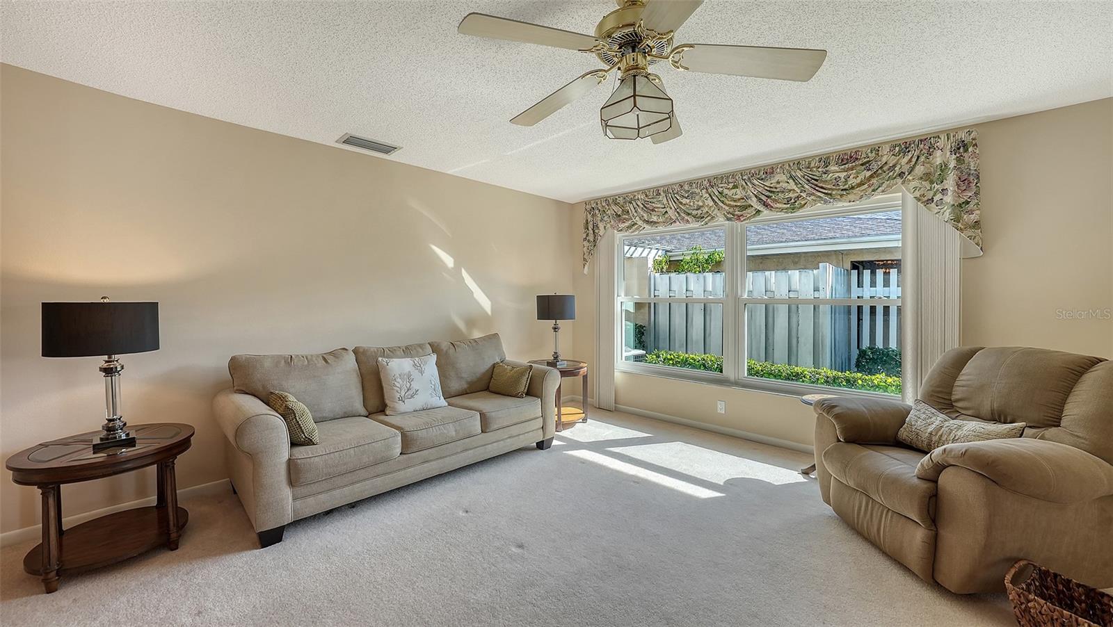 Image 14 of 47 For 4207 Bowling Green Circle 35