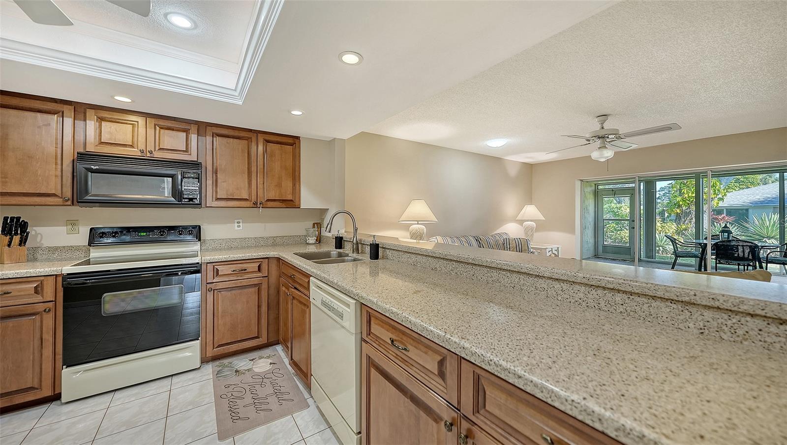 Image 15 of 47 For 4207 Bowling Green Circle 35