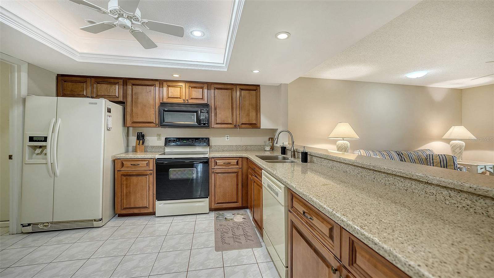 Image 16 of 47 For 4207 Bowling Green Circle 35