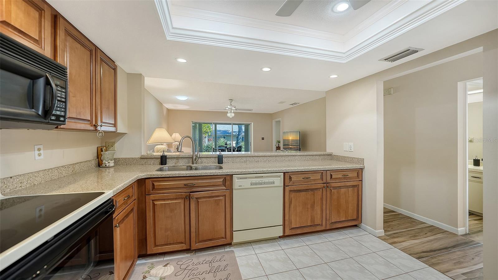 Image 19 of 47 For 4207 Bowling Green Circle 35