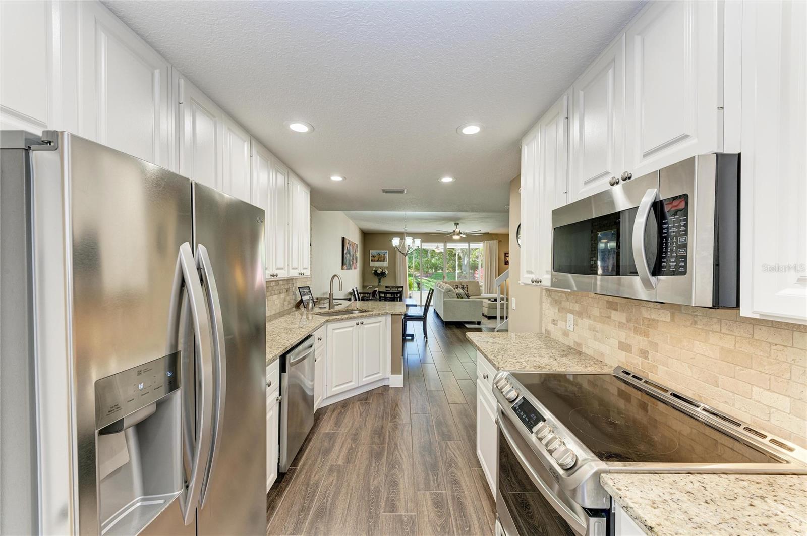 Image 28 of 83 For 7924 Farina Court