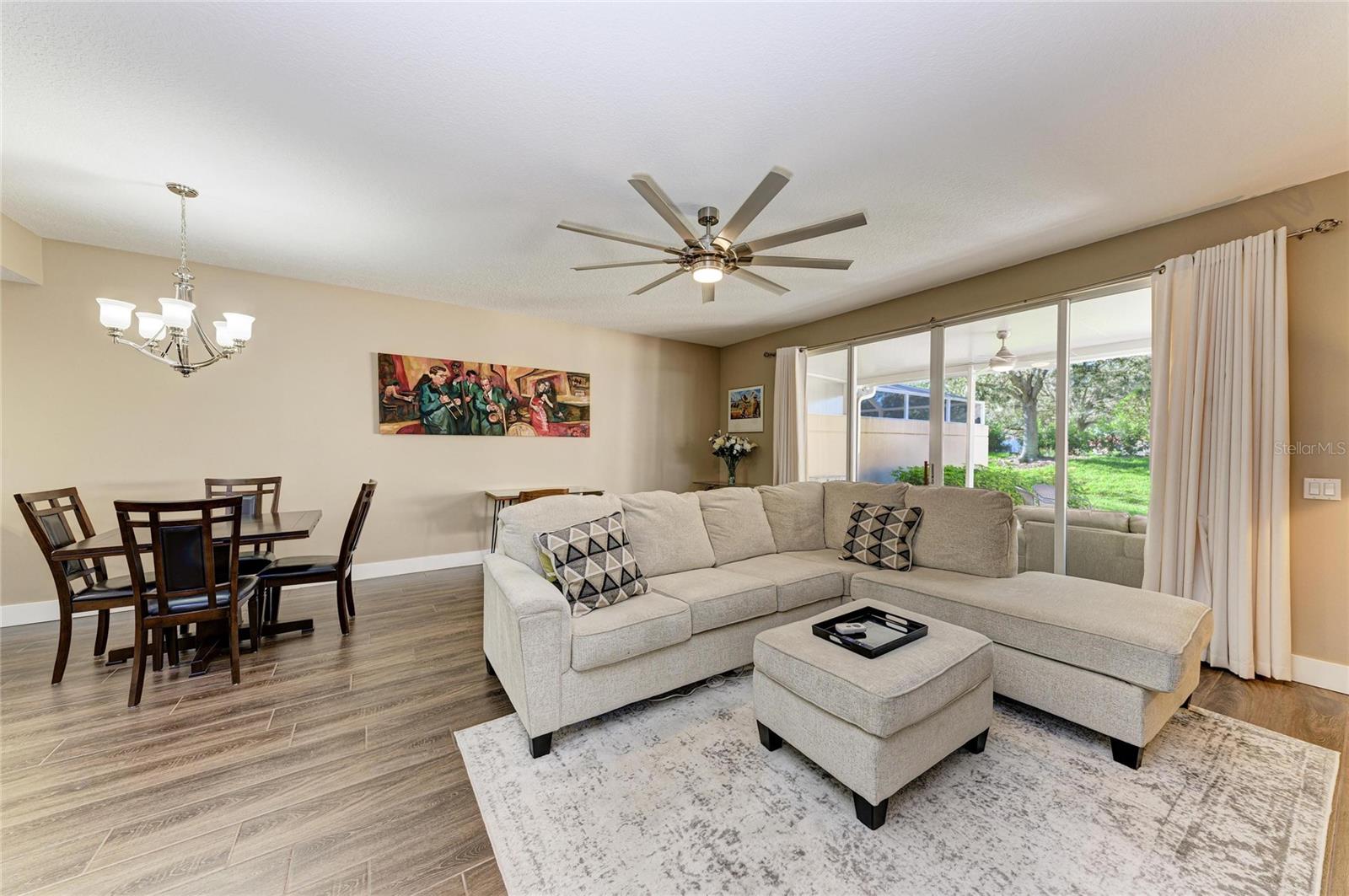 Image 4 of 83 For 7924 Farina Court