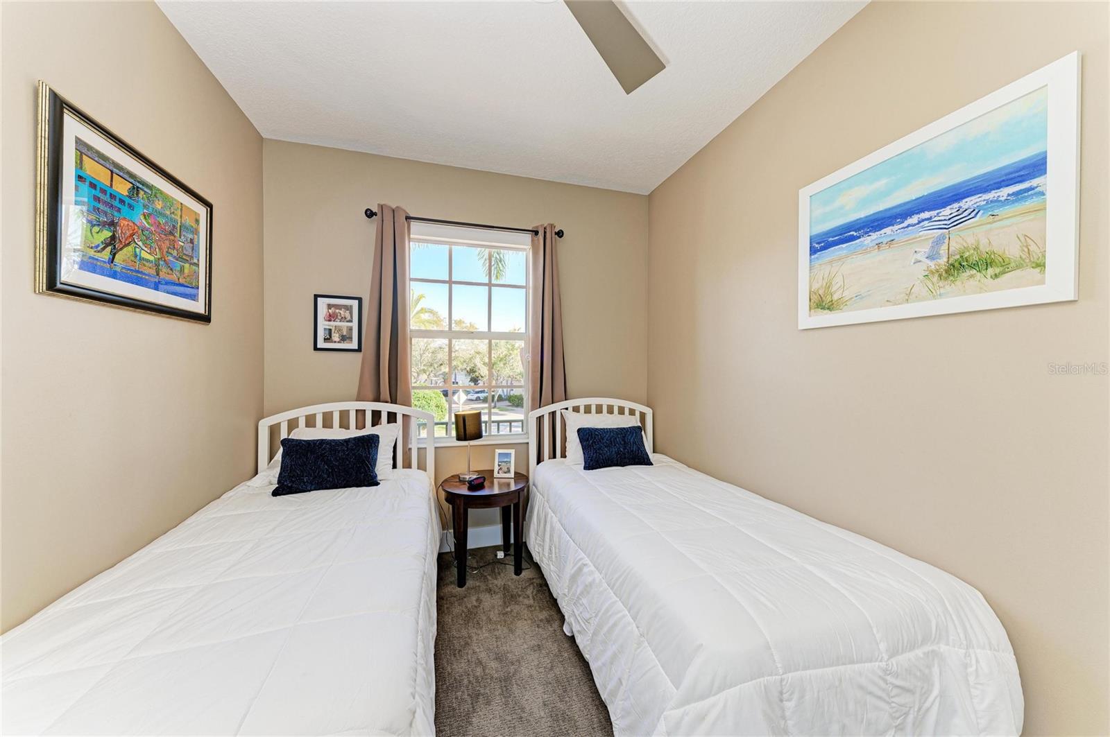 Image 44 of 83 For 7924 Farina Court