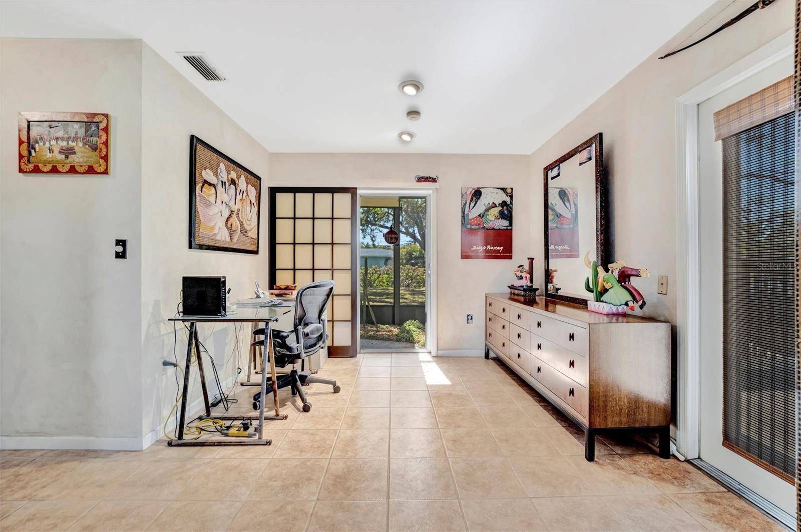 Image 13 of 33 For 3428 Mineola Drive