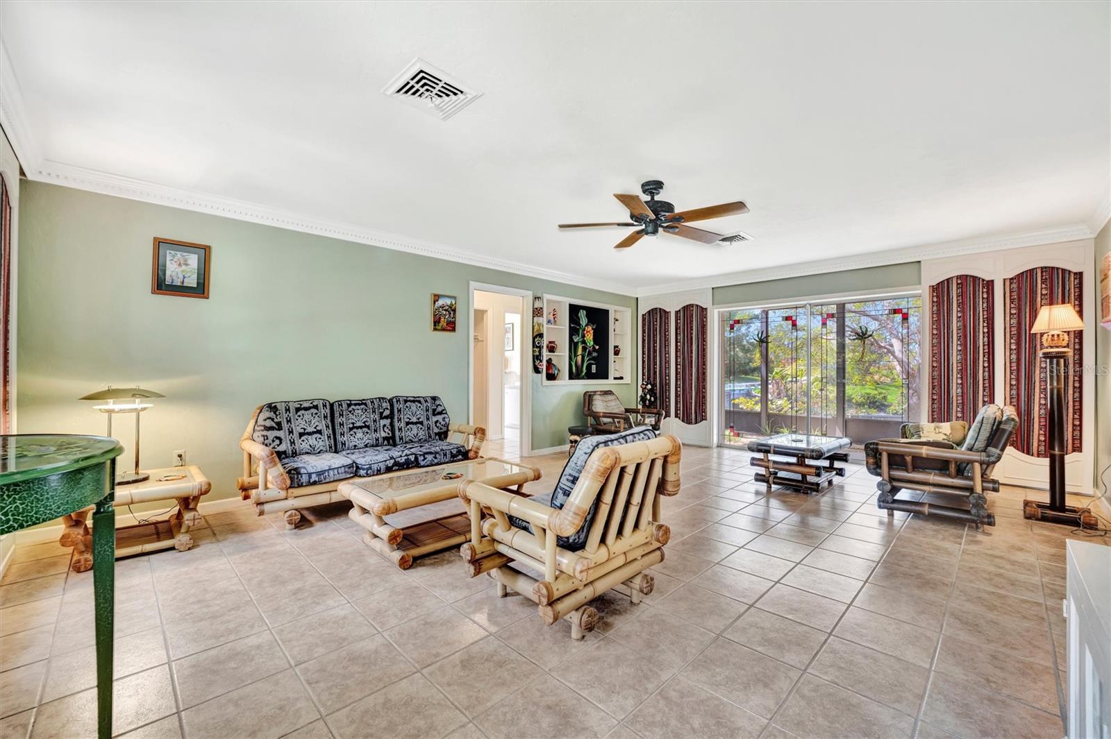 Image 4 of 33 For 3428 Mineola Drive