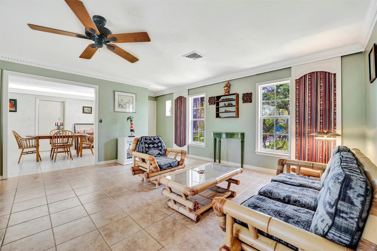 Image 5 of 33 For 3428 Mineola Drive