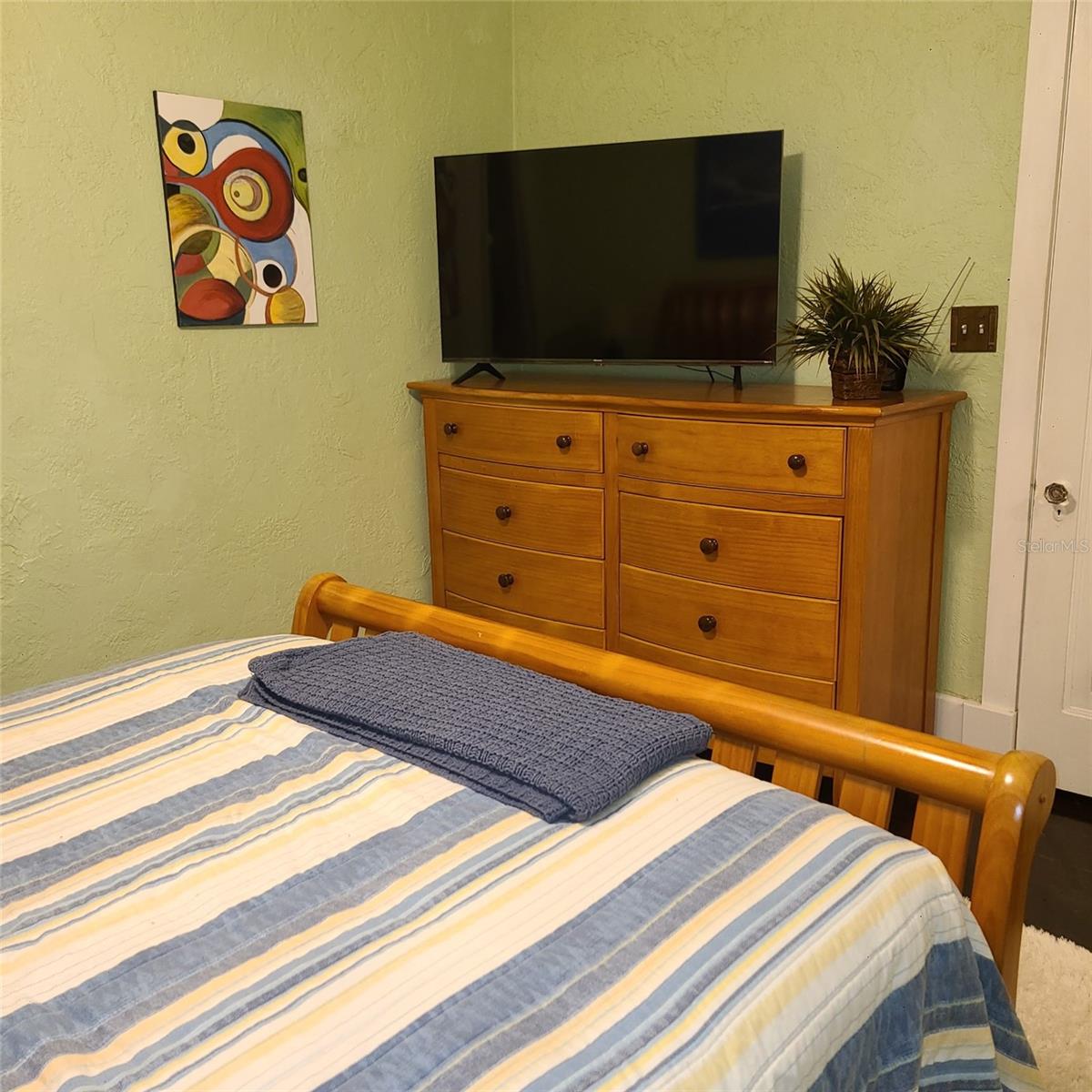 Image 12 of 21 For 322 Buena Vista Avenue