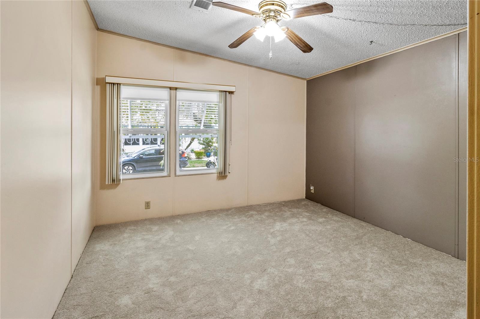 Image 20 of 38 For 145 Nightingale Circle