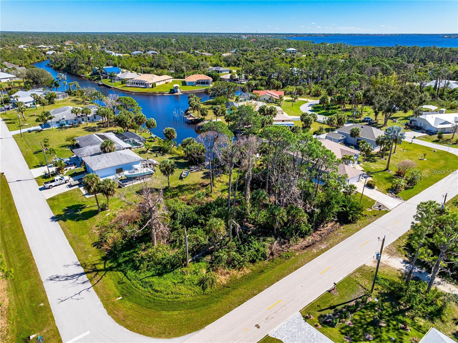 Image 5 of 7 For 1096 Campbell Street