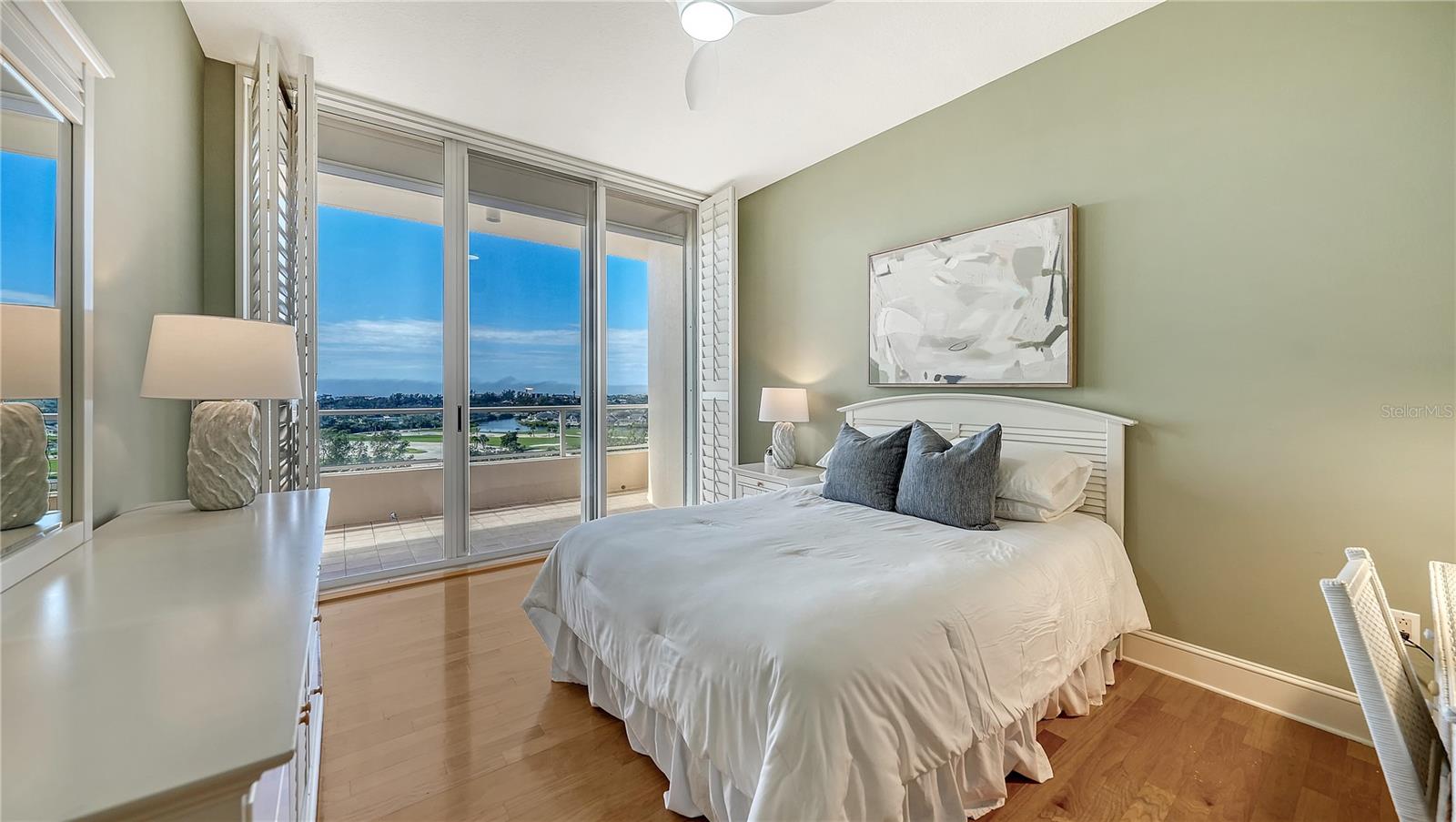 Image 22 of 45 For 3060 Grand Bay Boulevard 195