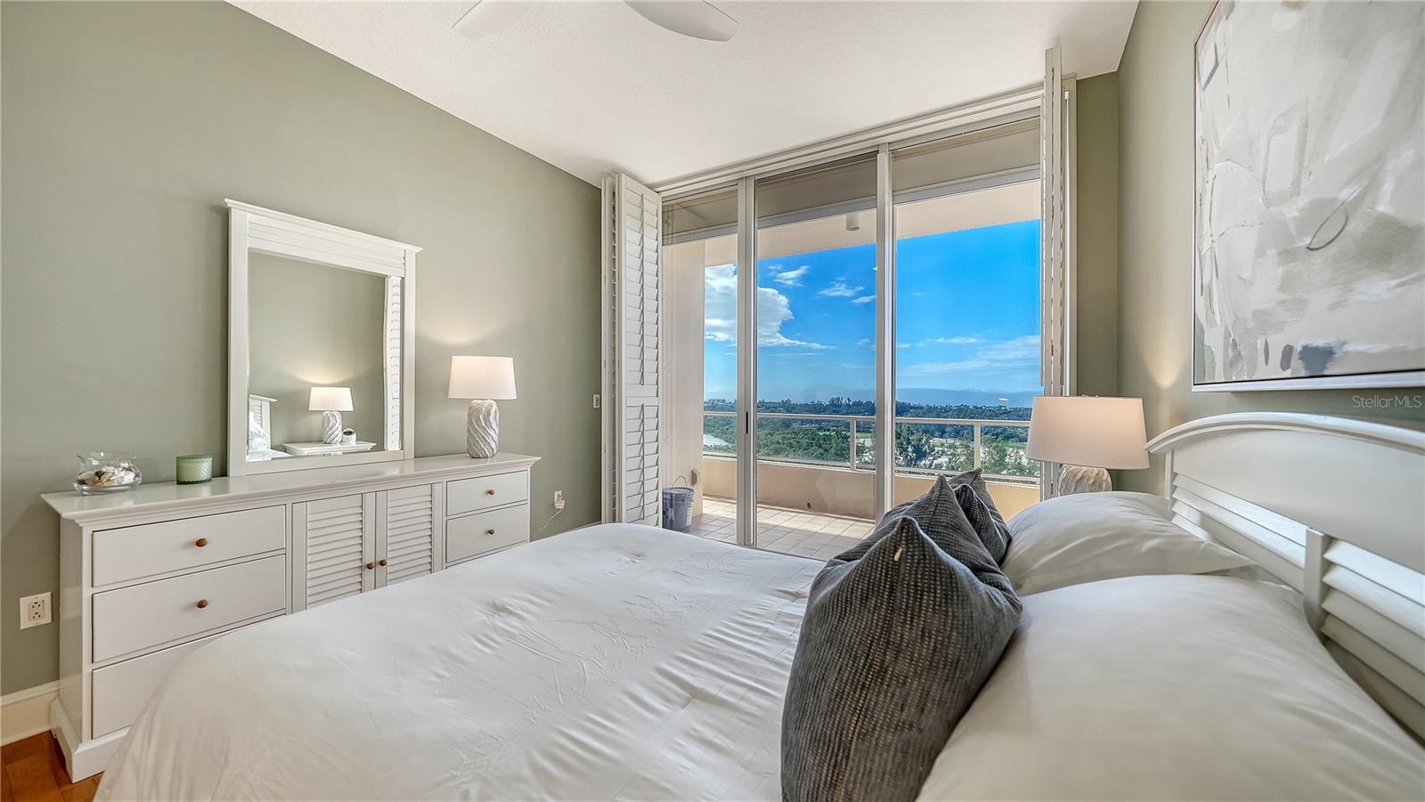 Image 23 of 45 For 3060 Grand Bay Boulevard 195