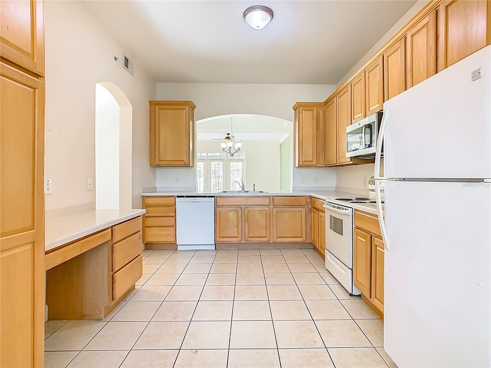 Image 19 of 67 For 1210 Vaux Boulevard 408