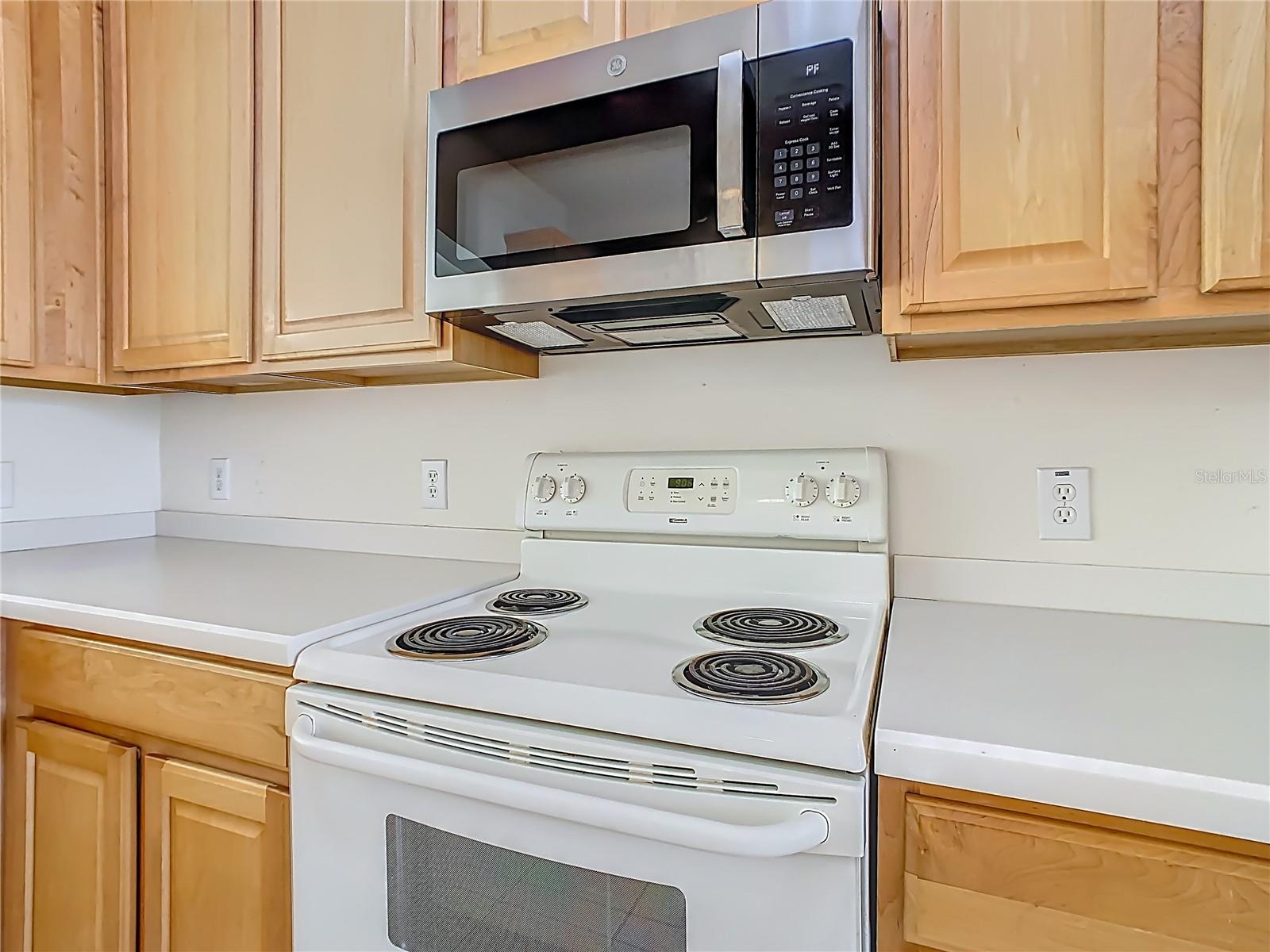 Image 21 of 67 For 1210 Vaux Boulevard 408