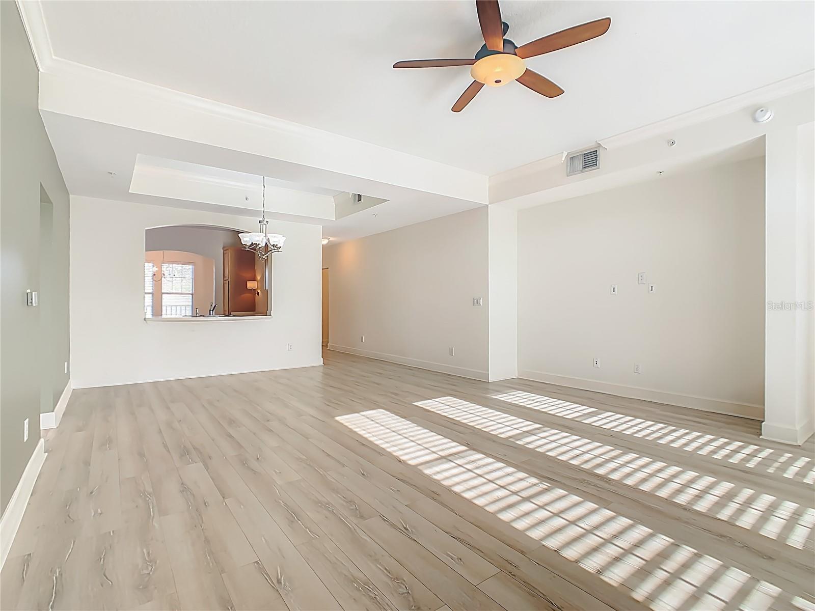 Image 30 of 67 For 1210 Vaux Boulevard 408