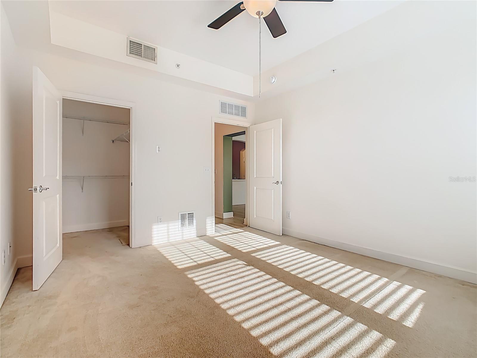 Image 40 of 67 For 1210 Vaux Boulevard 408